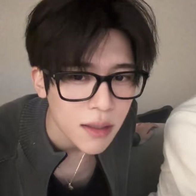 onyusorson's tweet photo. 오시온 https://t.co/3R0mkqxU8G