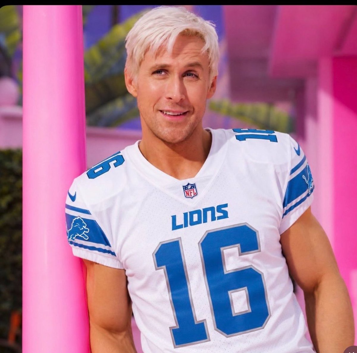 HaterReport's tweet photo. Jared Goff with the game on the line https://t.co/QNAAjsT1YO