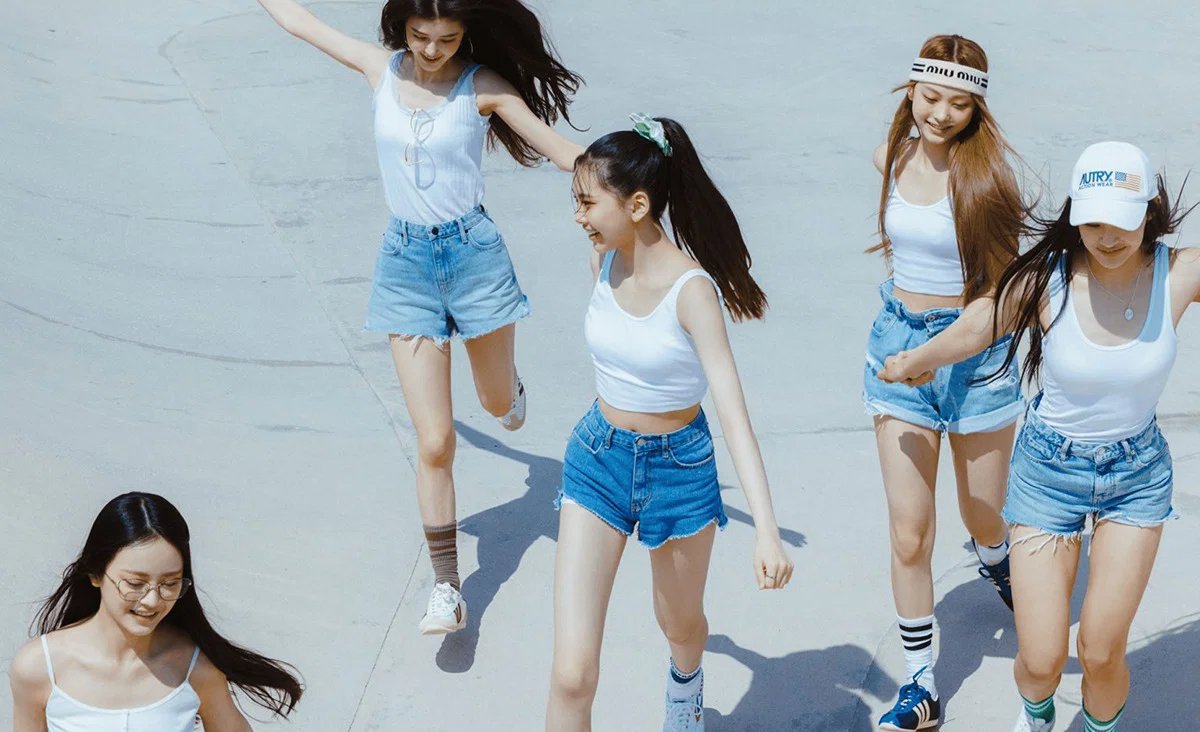 pannchoa's tweet photo. Which 4th gen girl group had the most impactful release?
https://t.co/uyiHun15KC https://t.co/q2wK61gMPG