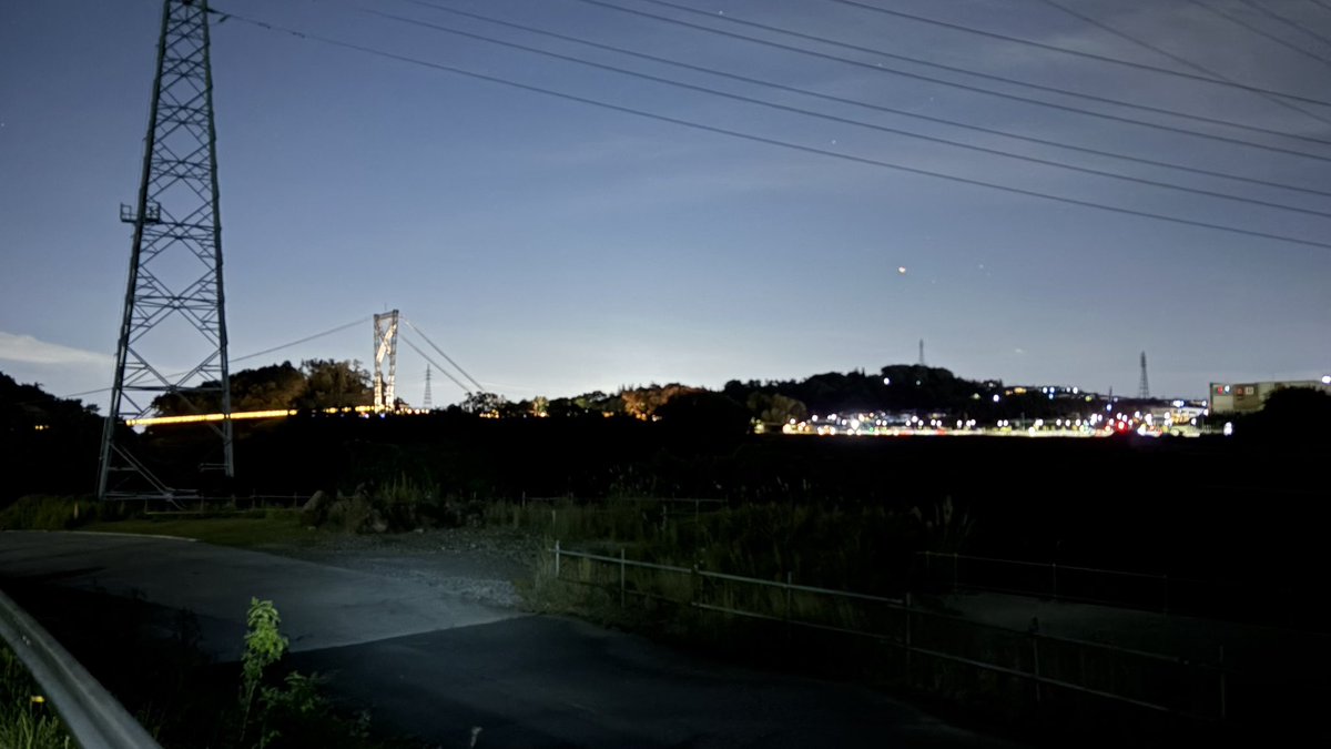 sidokaito's tweet photo. 先日行った福知山市「大江山」へのサイクリングの写真。
福知山市「大江山」の可愛い（？）青鬼さんと修験者六人衆、茨木市「ゴウダブリッジ」と「ダムパークいばきた」および「ゴウダブリッジ」東側の展望広場になる。ハートが超目立つー。
スマホの再起動で正常に画像アップできるようになったわ。 https://t.co/MucJlfD865