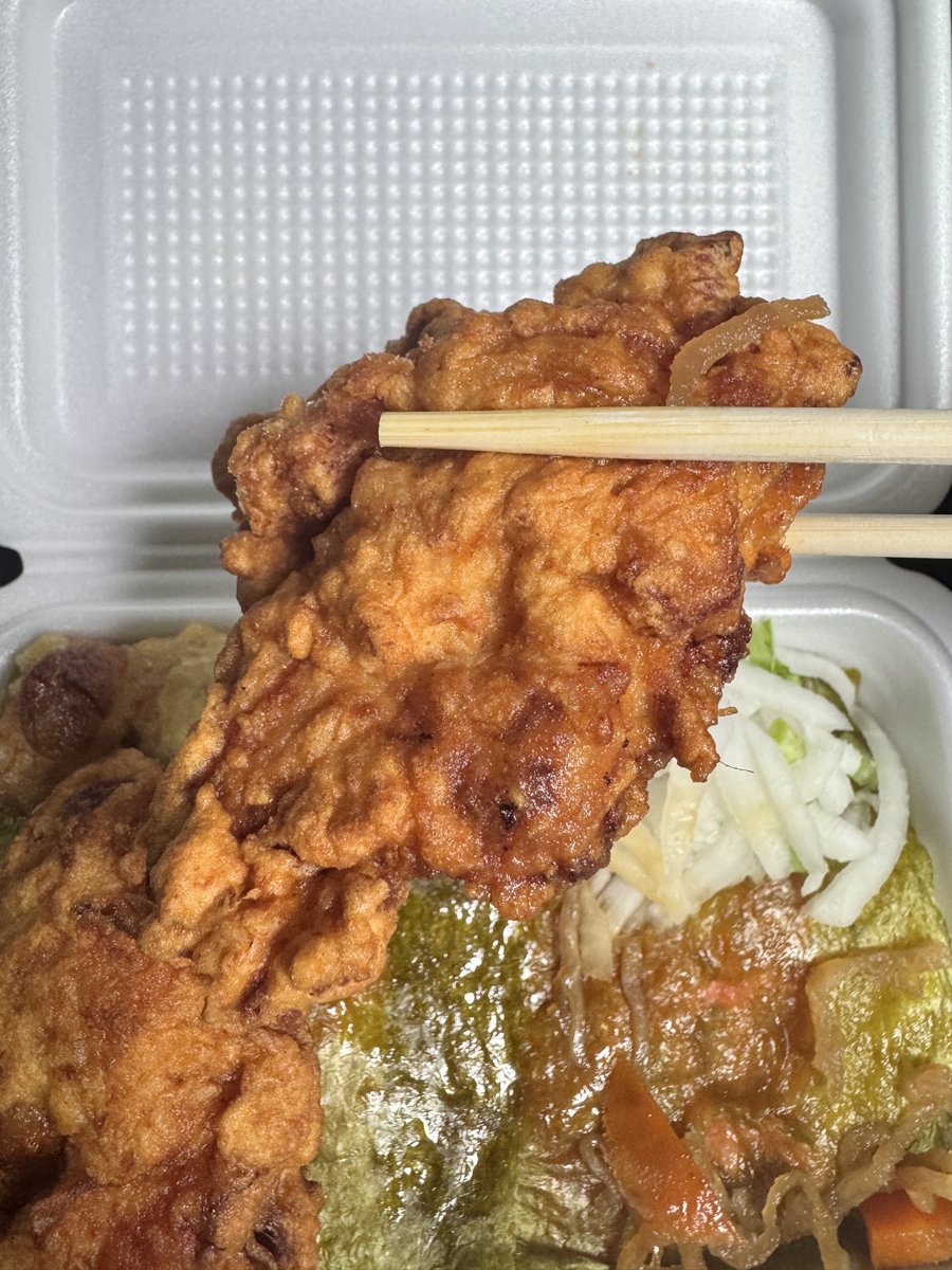 highrock_x's tweet photo. ランチ

のりからめんたい弁当

600円

ごちそうさまでした😋

#ランチ
#弁当
#ほかほか弁当 https://t.co/q67ziJi2RR