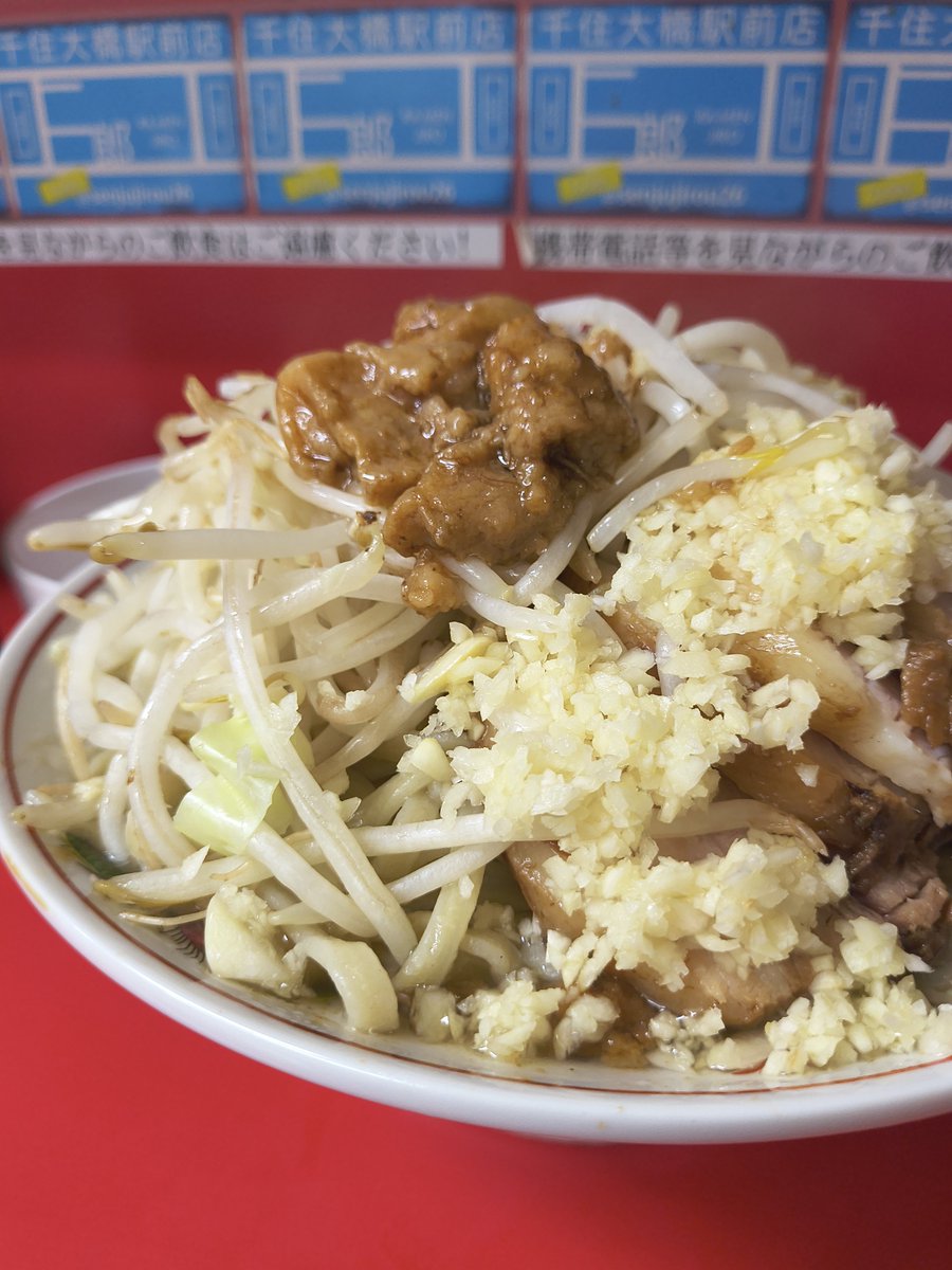 tuvasa1020's tweet photo. ラーメン二郎　1010
大豚→大豚

特段に好きな二郎
純度の高い独創性に富む https://t.co/LmwZls7E3b