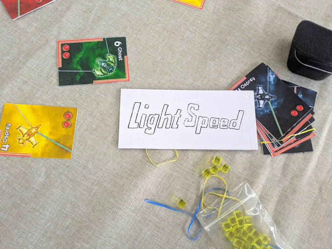 1枚目。Light Speed 2003年 ジェームス・アーネストとトム・ジョリー。
アートワーク:Eduardo Muller
出版社:Cheapass Games
