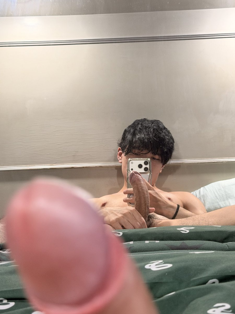 TAKI_hrny's tweet photo. Quieres jugar con mi verga? https://t.co/cUHDJzabup