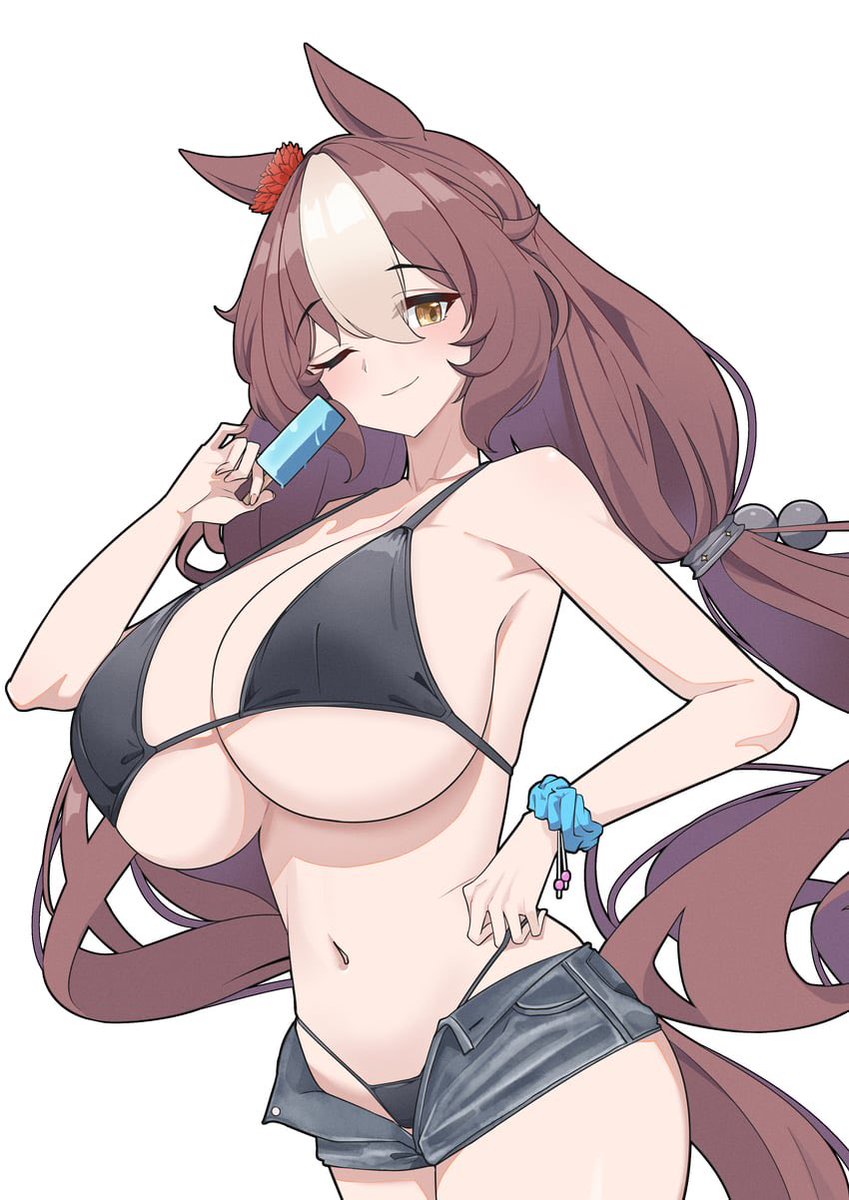 WindyStayer's tweet photo. “I don’t understand why people are saying it’s too cold to wear something like this. I personally think it’s the perfect weather for this kind of outfit.”

#SeductiveSunday https://t.co/85EO7AVmHO