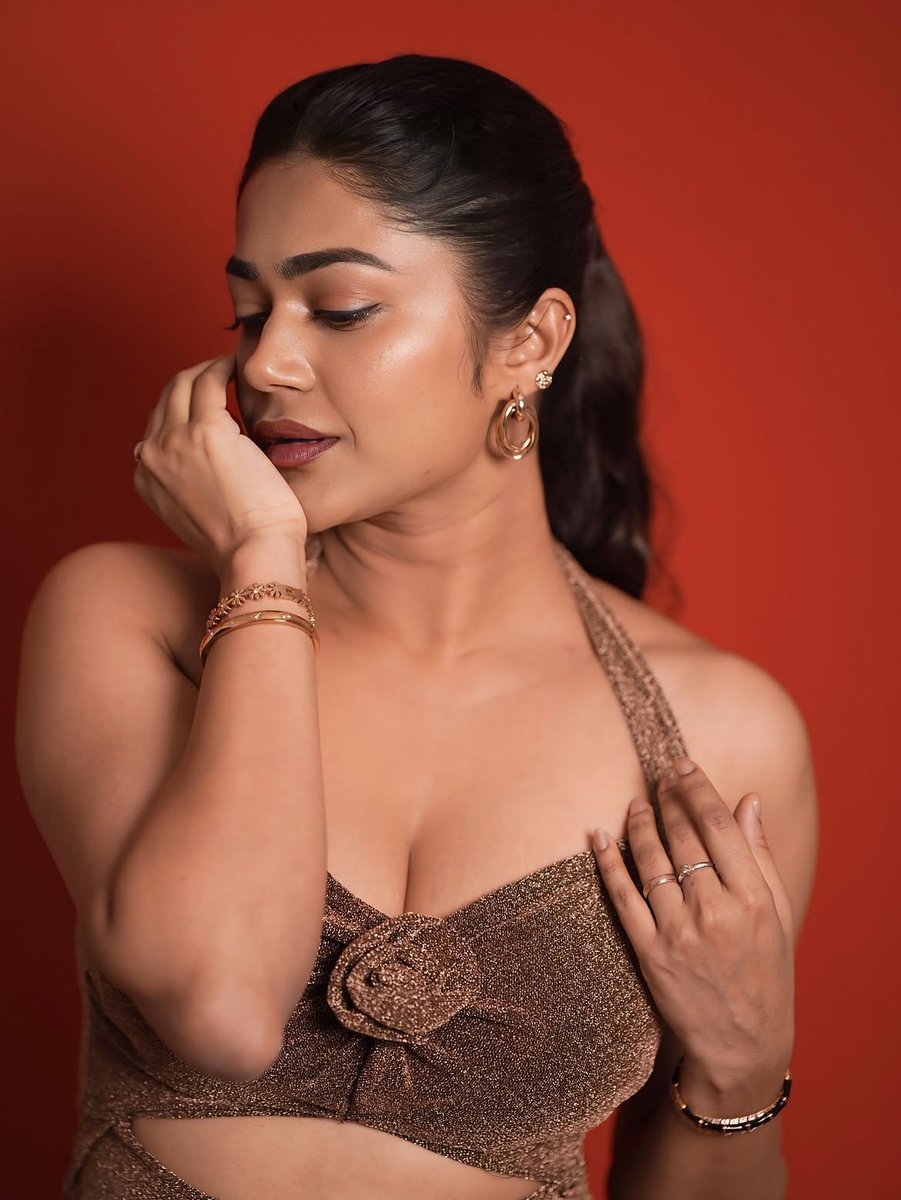 ursniresh's tweet photo. Payal Radhakrishna Latest Captivating Clicks
#Payal #PayalRadhakrishna https://t.co/hfR727lBal