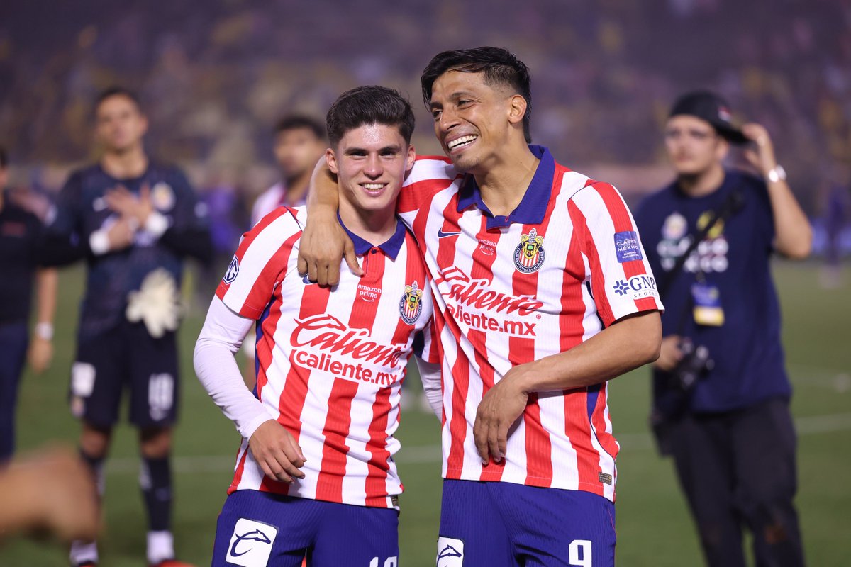 ChivasEN_'s tweet photo. ❤️🤍

#MuchoChivas 🐐 https://t.co/lLVGRDWsyM
