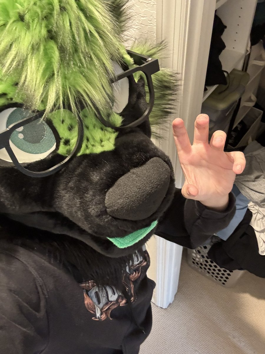 TeebagDBD's tweet photo. Hello I am Teebag future best Dead by Daylight YouTuber but right now just alright Dead by Daylight YouTuber https://t.co/EZzmkiWtrB