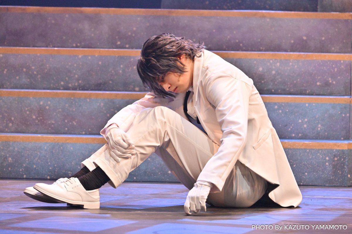 koji_trustar's tweet photo. こんばんは！

ミュージカル『PandoraHearts』RetraceⅡ
本日は休演日でした🐦‍⬛

開幕からご来場いただいた皆さま、ありがとうございます！

ゲネプロでのギルバート＝ナイトレイ役 #小南光司 をお届けします📸

しっかり休んで、また明日から！

引き続き #パンミュ をよろしくお願いいたします✨ https://t.co/BVw6vh4LiT