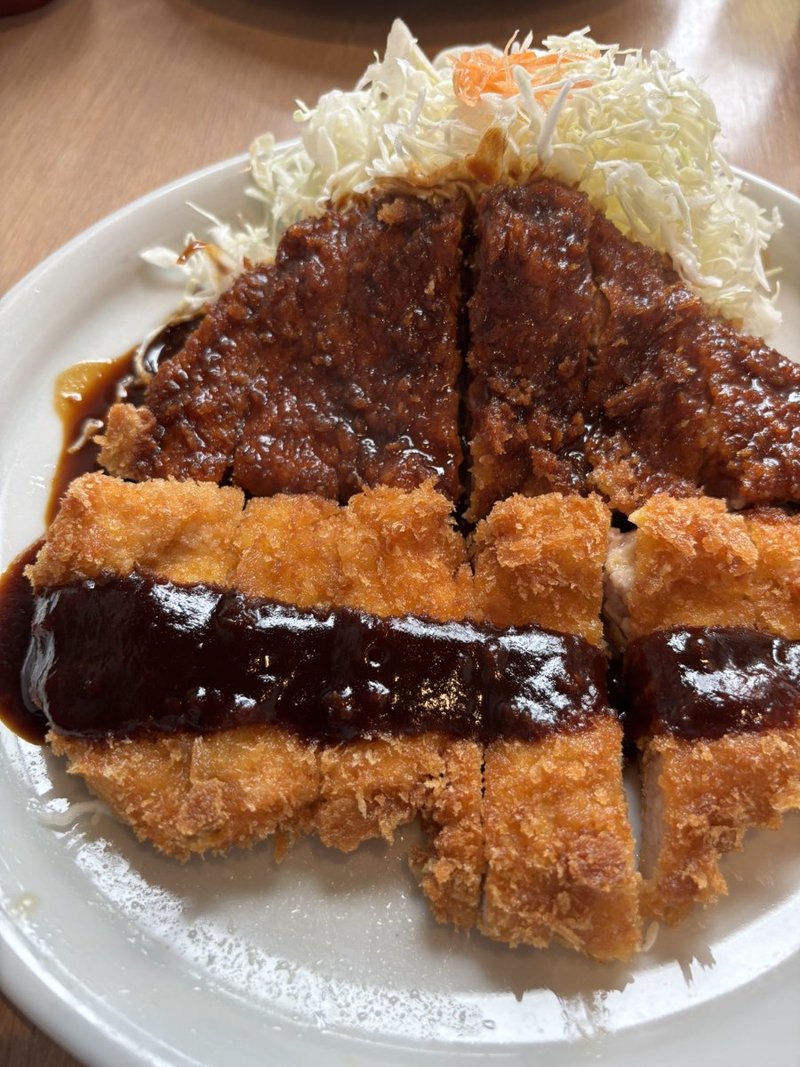 gruppettobakery's tweet photo. ゴゴゴゴ https://t.co/kqhNvAAaIj