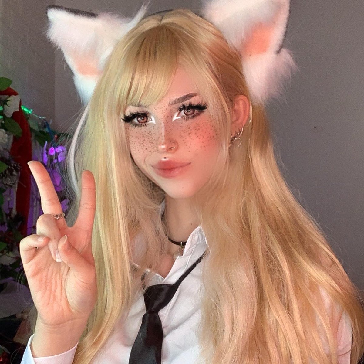 Anarixx31's tweet photo. interested? https://t.co/FfNPwz09Px