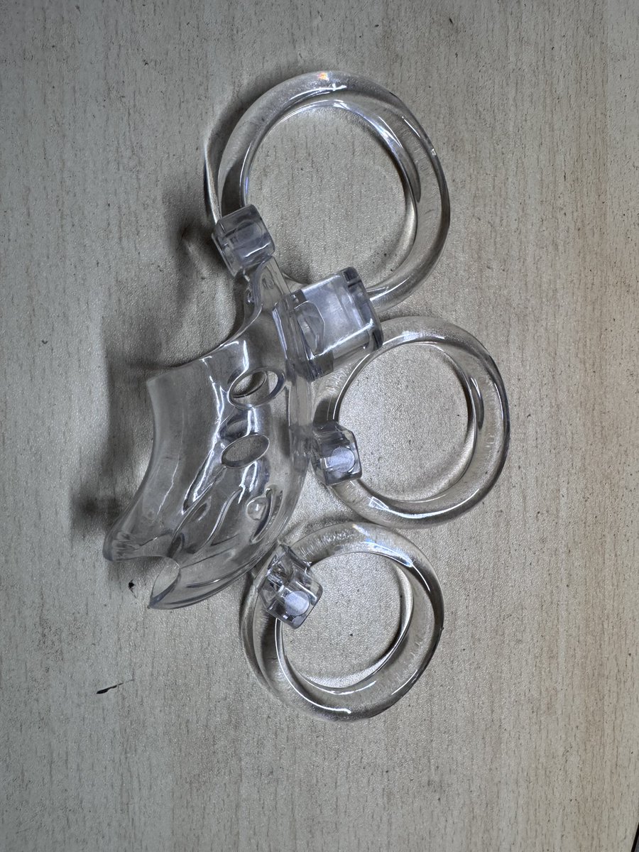 hello00816's tweet photo. I'm an Asian yellow-skinned bitch. These are the chastity locks I have.￼￼￼￼￼🤭🤭🤭 https://t.co/KHH3h5zvnz