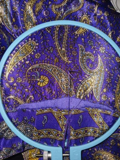 pinnevey's tweet photo. i did more work on the cosplay/costume, along with learning how to embroider on silk. i am enjoying doing both.😊
#cosplay #costume #embroidery https://t.co/k5O4m2FppU
