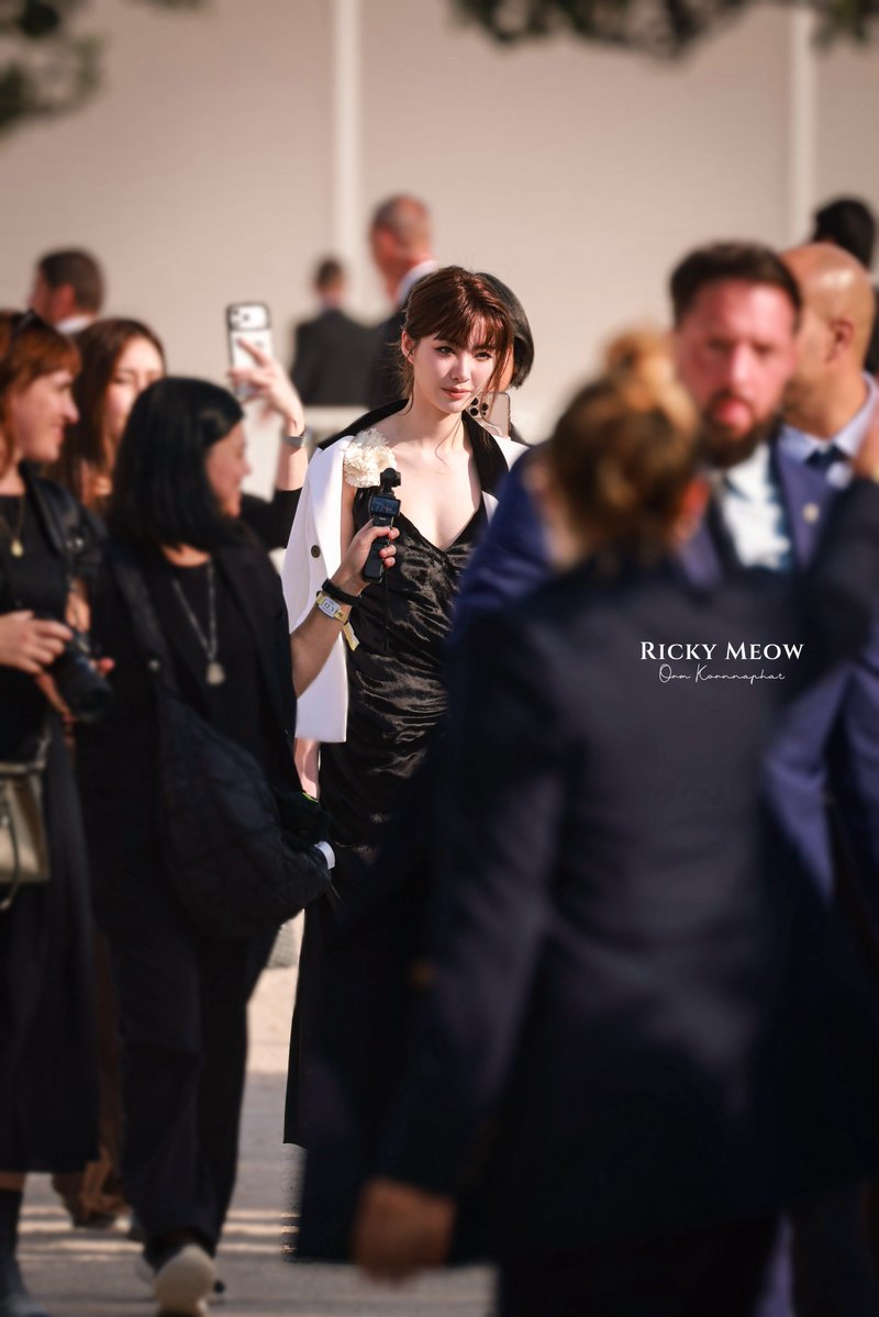 OrmKorn_CN's tweet photo. Orm Kornnaphat blended Dior’s heritage with a modern vibe at Paris Fashion Week.

#OrmKornnaphat
#OrmKornnaphatDiorSummer27
#Dior #DiorSummer27 #PFW
@ormmormm  @Dior  @XFashion https://t.co/52Y5aTv7B8