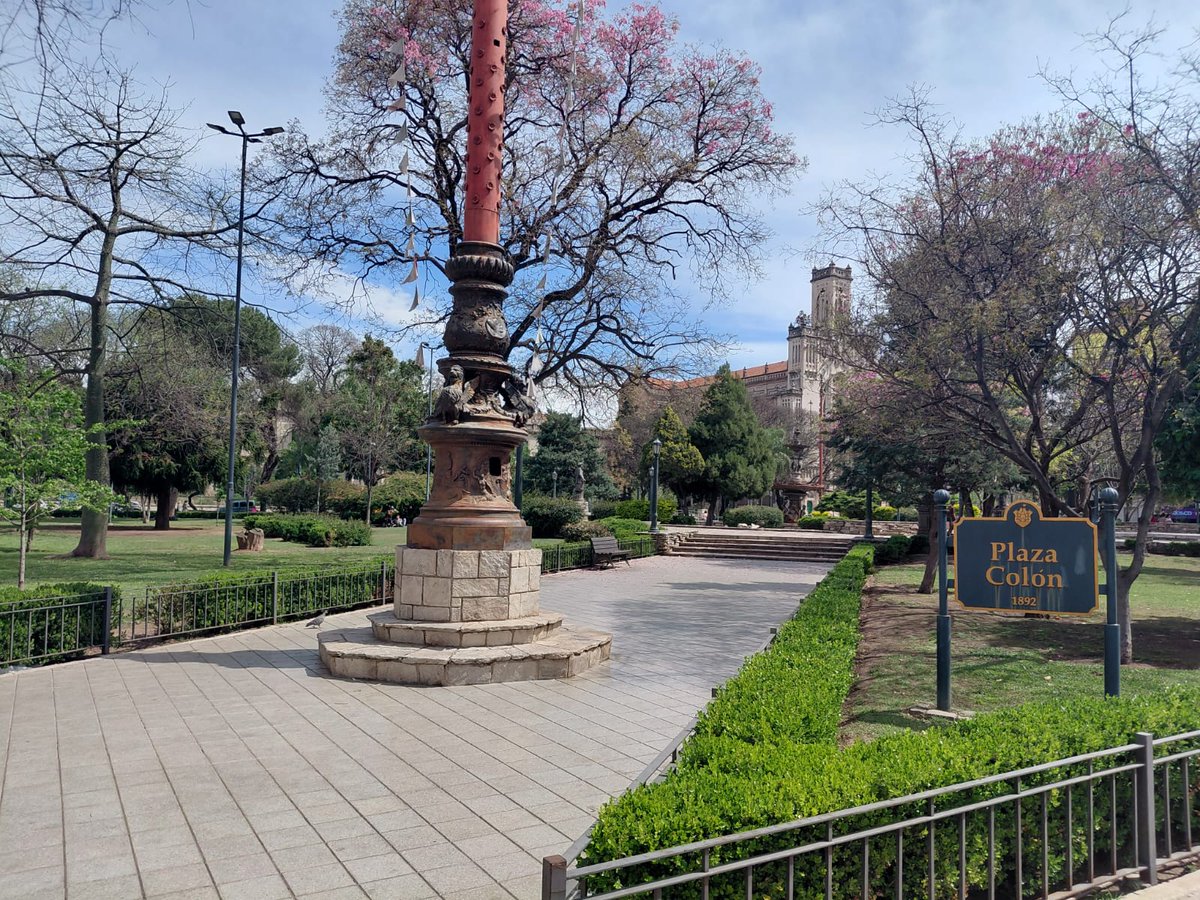 KalosRomero's tweet photo. 今日はコルドバの街を歩いてきました🚶‍♂️ 実は全部、自分の小説の舞台になった場所なんです📍  #カクヨム #ラブコメ #聖地巡礼 https://t.co/iWwJkUTU7x
