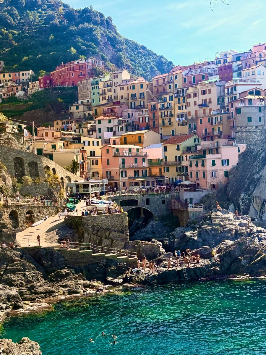Ash_unar_'s tweet photo. Italian charm. I really love it here. https://t.co/aZMhQoIDC8