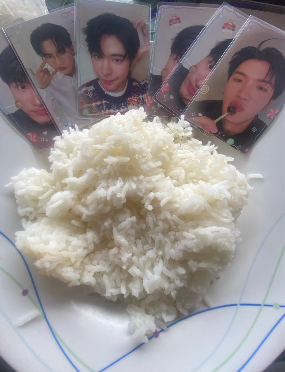 Glaijaiii's tweet photo. 🗣️ : การ์ดมันกินได้หรอ ? https://t.co/WOXOoUWQ6r