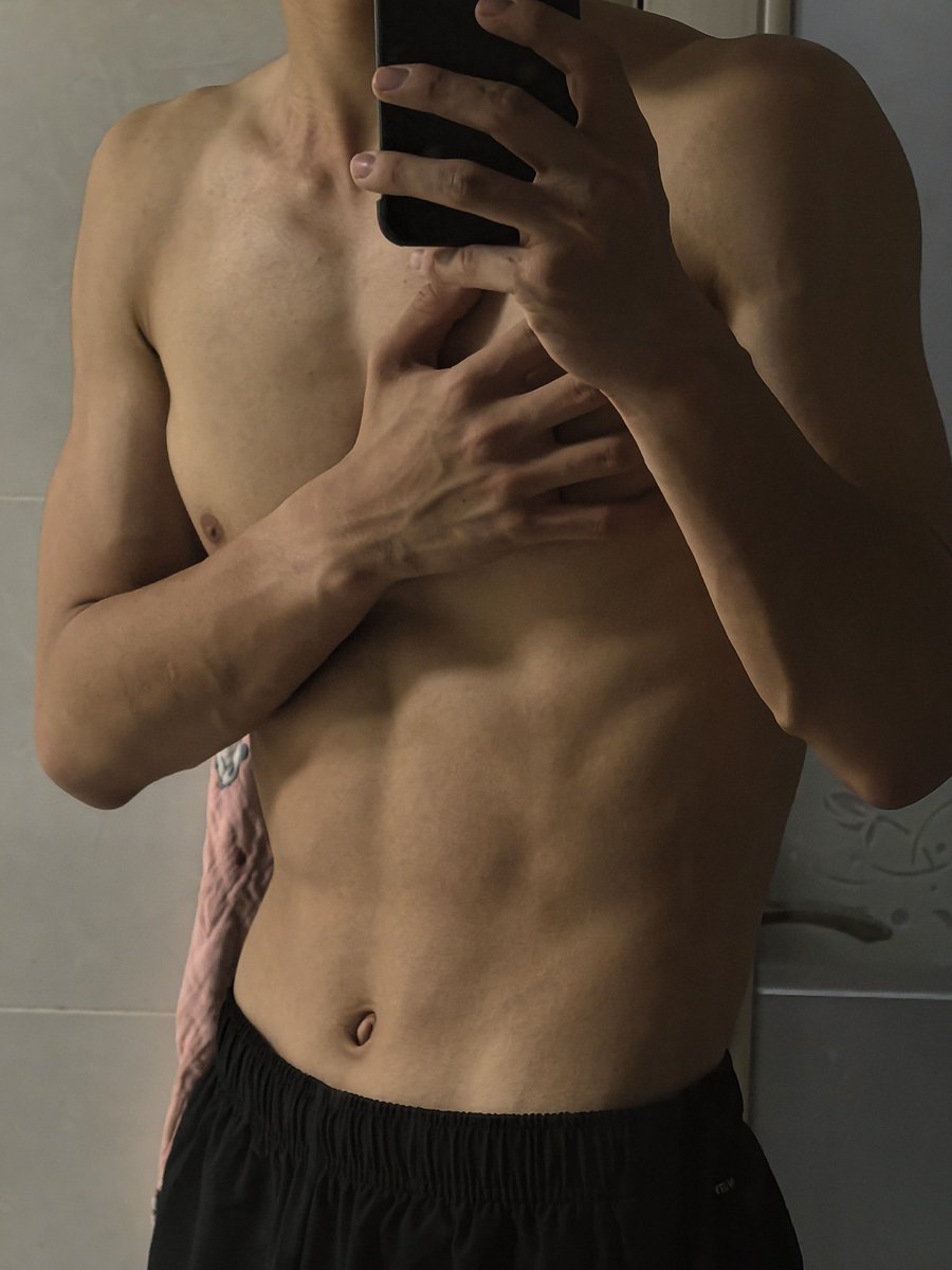 albert6cu8's tweet photo. 他们说土直有吸引力，其实只是说我长的土罢了……(悲)#腹肌 #健身 #男高 #体育生 #gay https://t.co/PUzZ8s0rad
