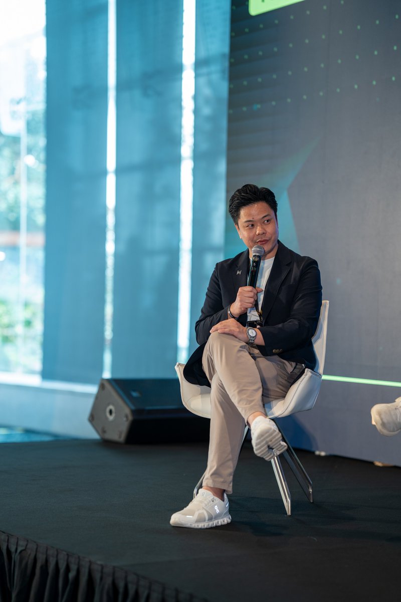 CoinFerenceX's tweet photo. That’s a wrap on Panel 01! 🎙️  

A huge thank you to our speakers for an incredible session on the Main Stage discussing Crypto's Revenue Era and building businesses that actually make money:  
•@jtchui_abroad | Executive Director, @hashgraph
•@SmokeyTheBera | Co-Founder, @berachain
•@garima_singh10 | CTO, @hellorealx
•@ianweisberger | CEO, @coinroutes
•@DmytroMatviiv | CEO, @HackenProof

Stay tuned for more live highlights from Gardens by the Bay! 🇸🇬  

#CoinFerenceX #TheBestEvent