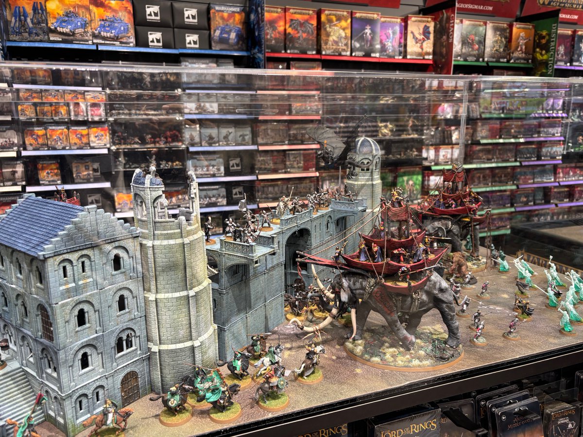 WarhammerKWGC's tweet photo. 魅力的な世界観のゲームシステムもご用意。
貴方はどれが好きですか❓

血と汗のファンタジー、ブラッドボウル

小スケールミニチュアで壮大な遠未来の神話を楽しもう、インペリアリス

ギャング達の抗争、ネクロムンダ

伝説のファンタジーを卓上に再現、ミドルアース

川口マネージャーは全部です‼️ https://t.co/KuRGSTVs4F