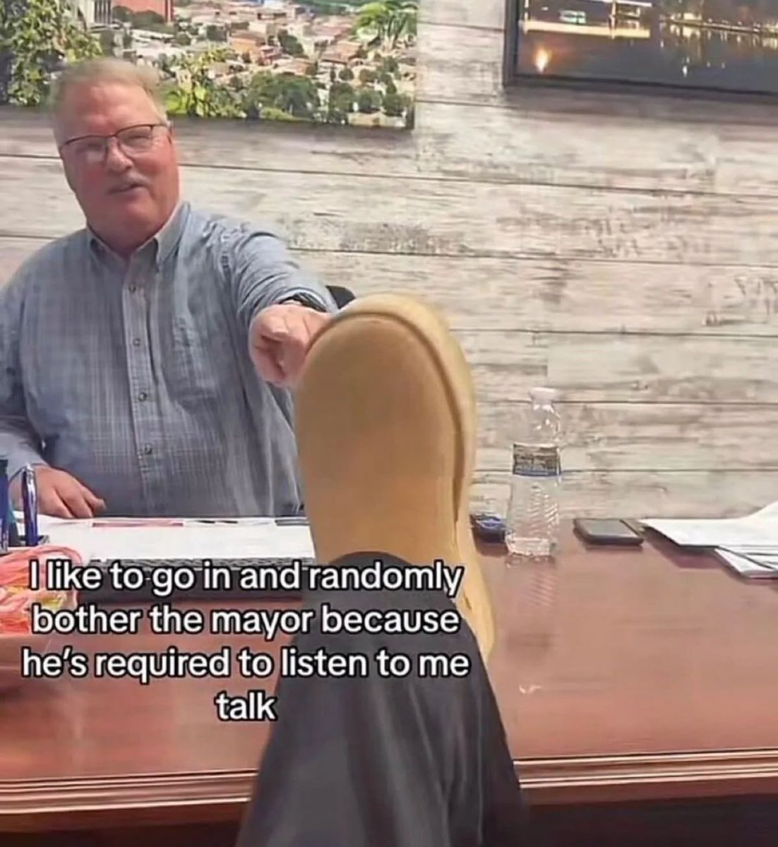 CEOofchiscara's tweet photo. Joseph to Smokey after he became mayor probably https://t.co/QsWcr0Xdcw