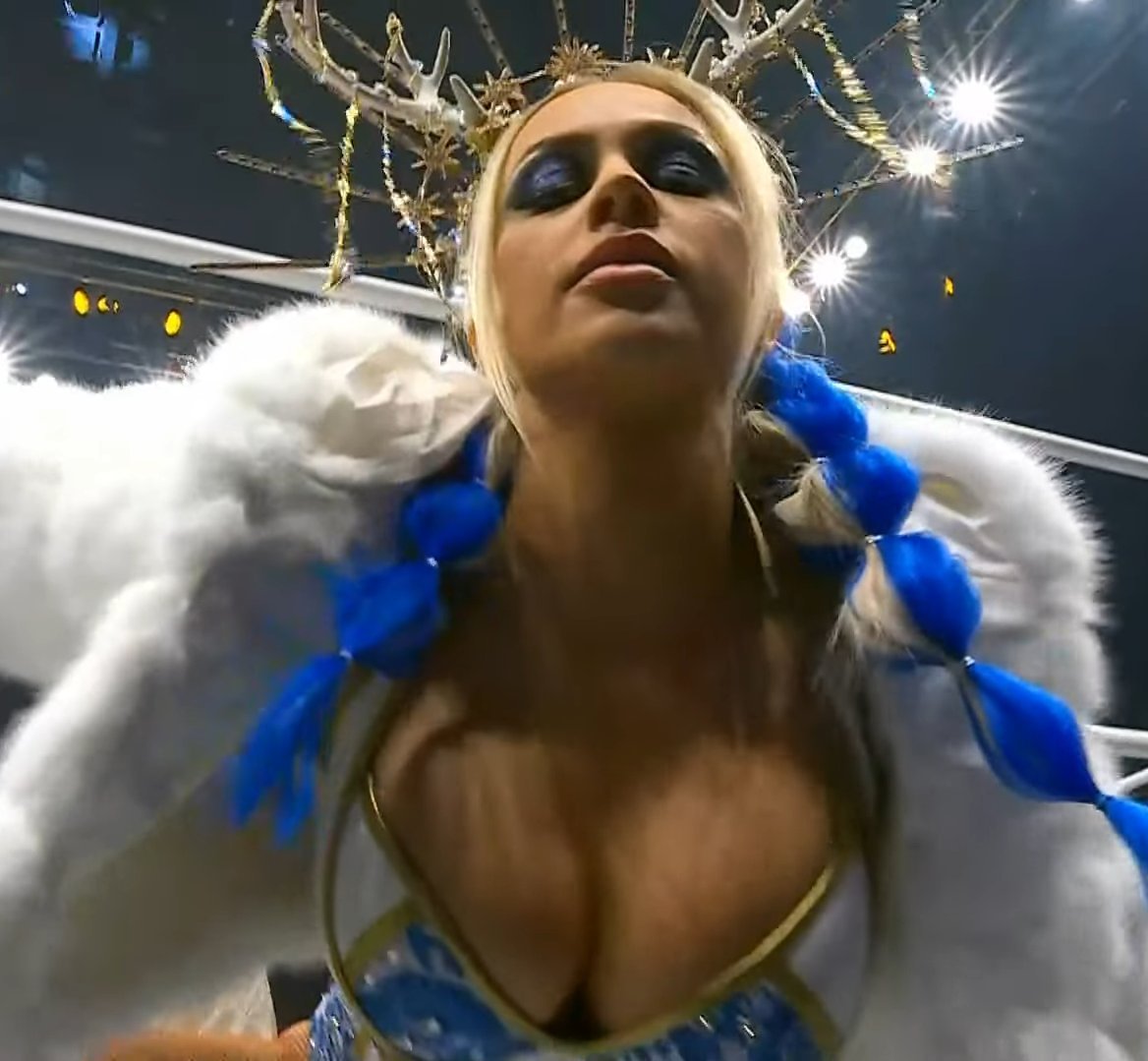 WrestlePlap's tweet photo. I couldn't be a booker because this woman would have fucked her way to 5 world titles and the HOF https://t.co/TOKc28Qv6Q