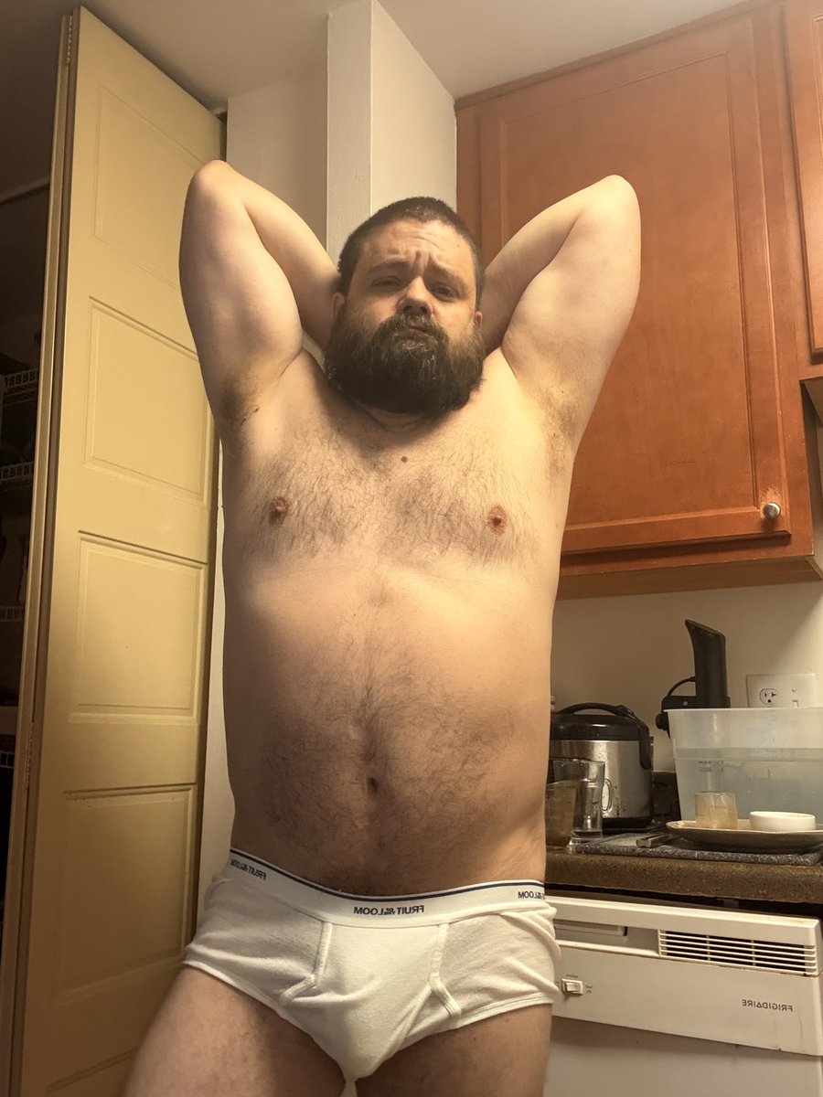 cubjust's tweet photo. Wanna be bros? https://t.co/IXvgJkKIjZ