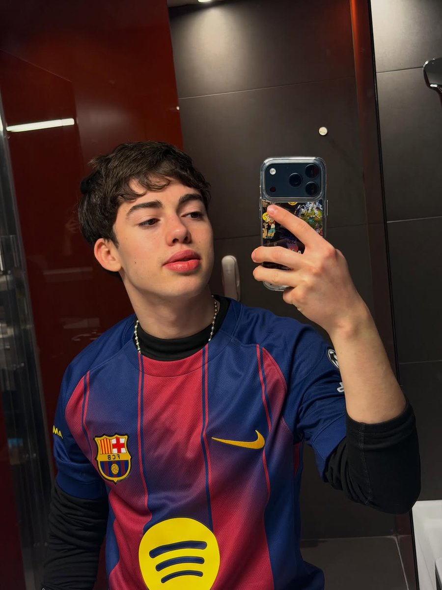 EmmaDavis2763's tweet photo. 🇪🇸🍓 https://t.co/V6RmyrhWd3