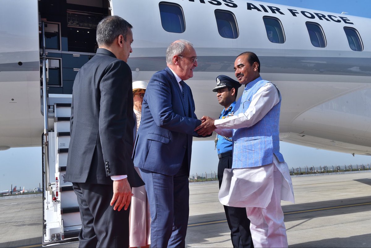 MEAIndia's tweet photo. A warm welcome to India!
 
President Guy Parmelin @ParmelinG of the Swiss Confederation has arrived in New Delhi on a State Visit to India. 
 
President Parlmelin was accorded a ceremonial Static Guard and was warmly received by MoS @AjayTamtaBJP at the airport.
 
President Parmelin’s visit will further strengthen the bilateral partnership between 🇮🇳 and 🇨🇭.
