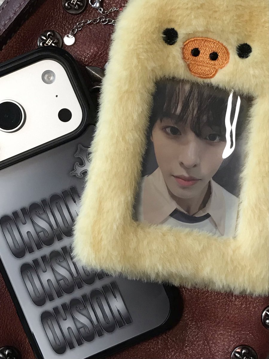 Dd_030_'s tweet photo. 같이일본갈 애햄이 열심히 고름 https://t.co/HXnFWYrbgQ