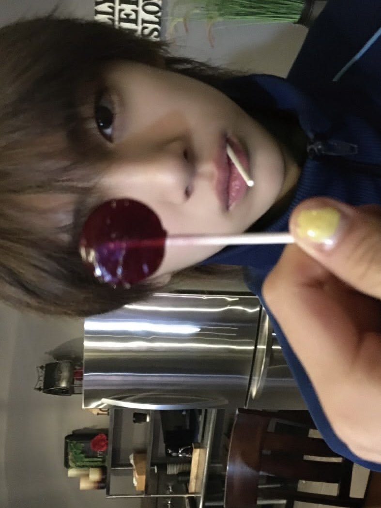 jjucider's tweet photo. ohh so keonho took the legendary juhoon lollipop pic omg my chococookiez 🥹 https://t.co/YNEgZqWuKk