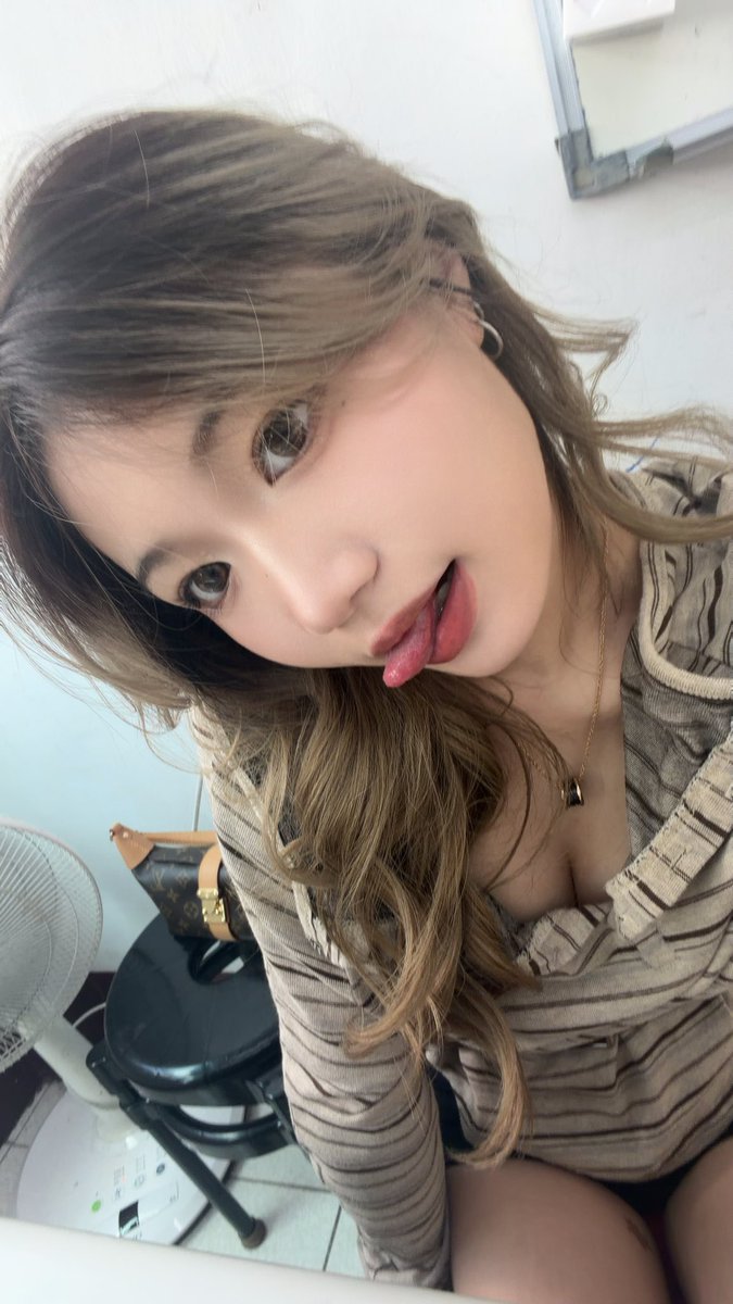41yssa7's tweet photo. 上班！ https://t.co/vlZTlxFbwM