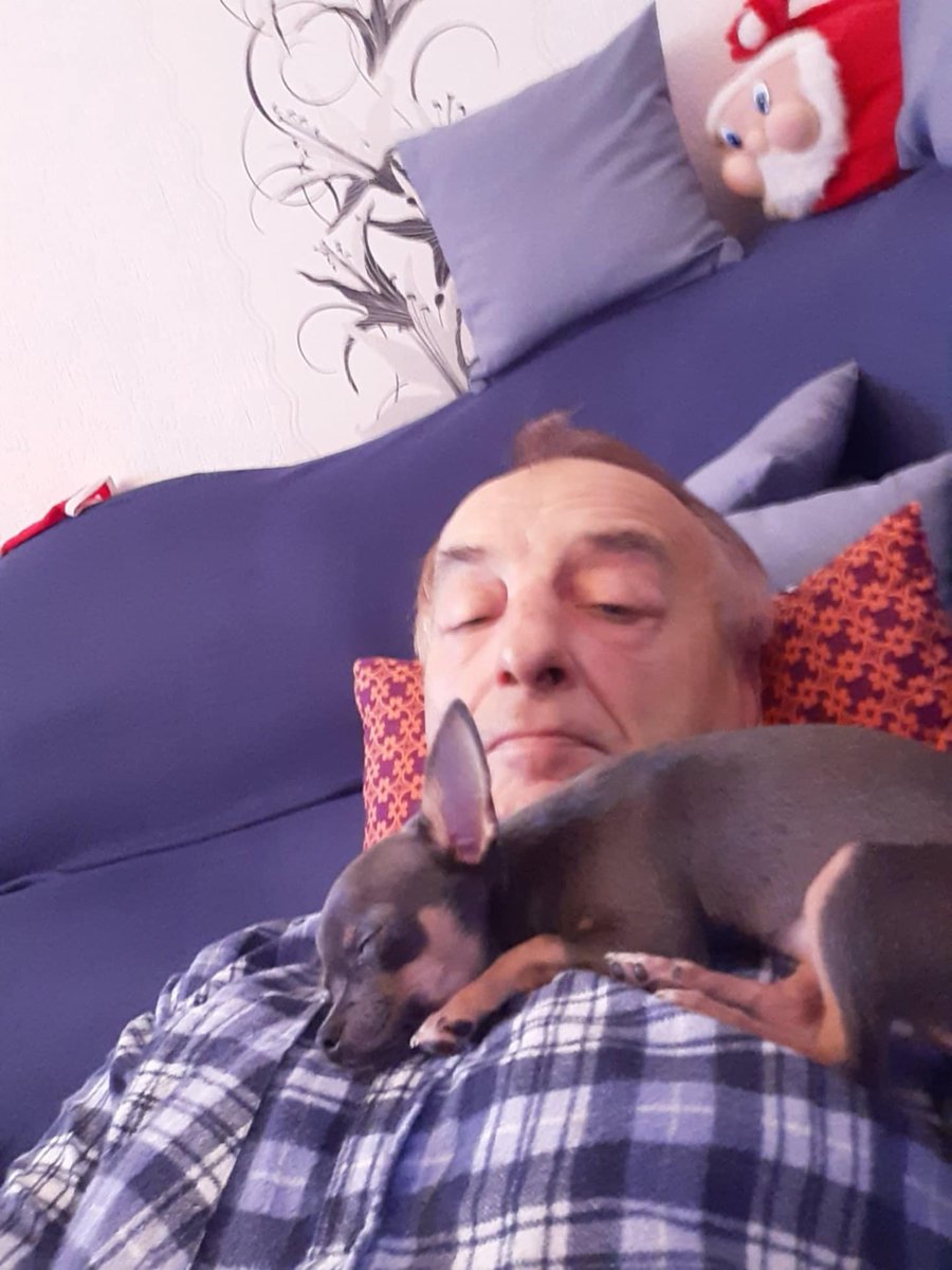 GerhardPelka's tweet photo. @NicholeSab53038 Ten Film lubie bardzo ogladac bo tutaj jestes taka  zadowolona i szczesliwa moja inteligentna coreczko kwiatku Lilly kocham ciebie moje serce kochane https://t.co/sZiRWoT4hE