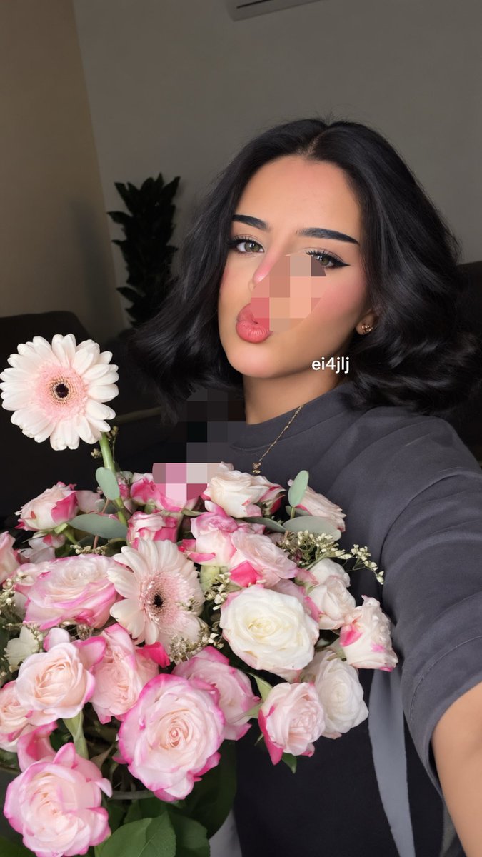 ei4jlj's tweet photo. أنا و أشبااا��ي 💐 https://t.co/FHjtHLB06j