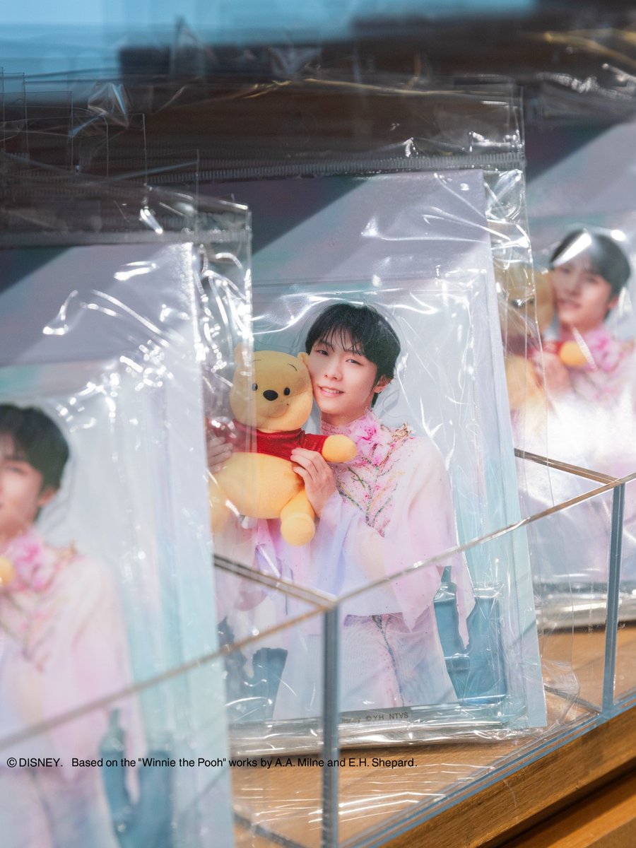NTVService's tweet photo. 撮り下ろしビジュアルを使用した限定アイテムを販売中！
「SHOWER OF HEART - かがやくひかりのプレゼント-」
SHIBUYA TSUTAYA 1F
2026年10月2日（金）～10月13日（火）［最終日午後７時終了］※10月2日～4日の期間、物販エリアへの入場は事前整理券が必要です。

#シャワハー https://t.co/LzPccv9Ing