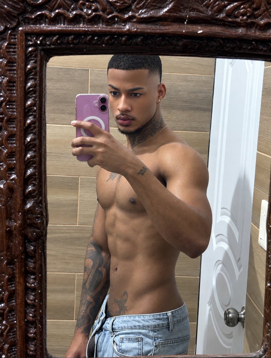 MichaelAle0's tweet photo. Buenas noches 😏🥰 #سر_بکف_میدان_میں #gay #hot #viralㅤㅤ https://t.co/1VsuinpzoZ