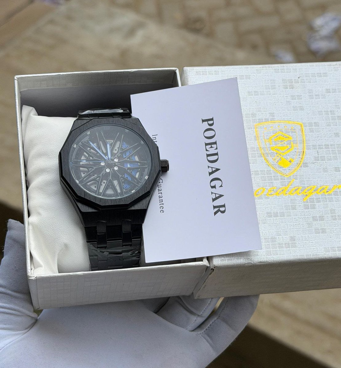 TolzJesusbaby's tweet photo. @nosafk Good morning, customers and prospective customers! 🥰❤️

It’s Monday, and another day to remind you to get that perfect wristwatch for someone special or even for yourself. 😌

F1:17,000
F2:35,000
F3:25,000
F4:35,000

All Fully boxed 
Delivery Nationwide 💯 https://t.co/7AFXiqAv9x