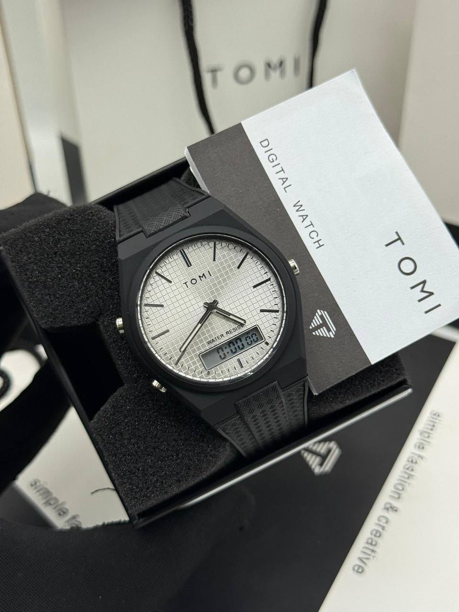 TolzJesusbaby's tweet photo. @nosafk Good morning, customers and prospective customers! 🥰❤️

It’s Monday, and another day to remind you to get that perfect wristwatch for someone special or even for yourself. 😌

F1:17,000
F2:35,000
F3:25,000
F4:35,000

All Fully boxed 
Delivery Nationwide 💯 https://t.co/7AFXiqAv9x