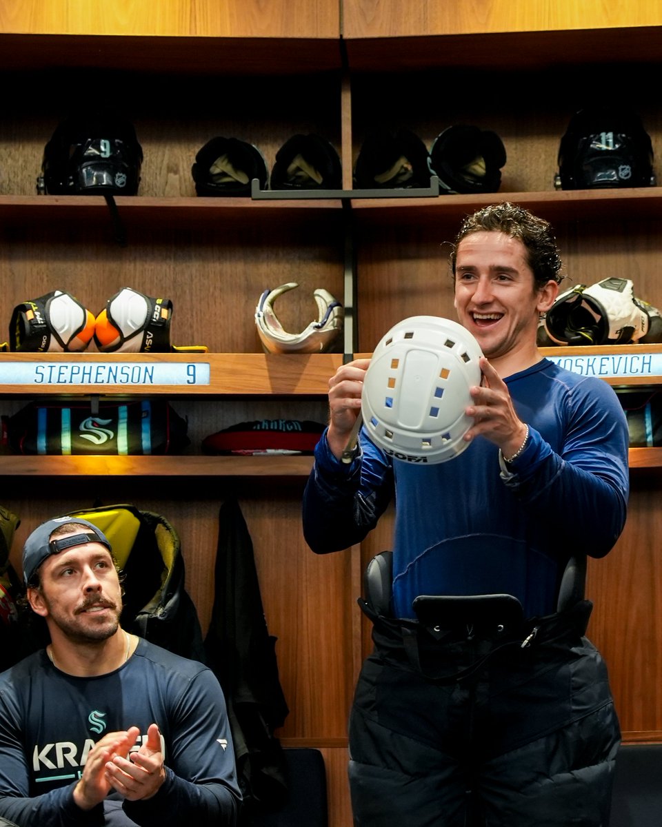SeattleKraken's tweet photo. the helmet goes 2️⃣ Samo! https://t.co/MoyJIoNf2W