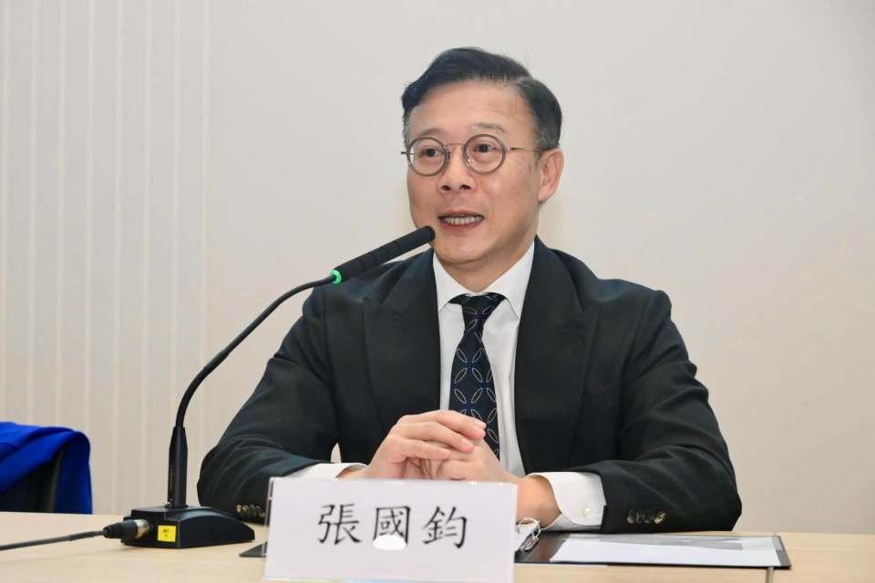 Cultural8Center's tweet photo. Hong Kong will establish a task force to accelerate alignment of rules and mechanisms with Guangdong and Macao, with plans to identify priority areas and launch one or two pilot projects during the current government’s term.

#HongKong  #China https://t.co/3TTUgNpVOr
