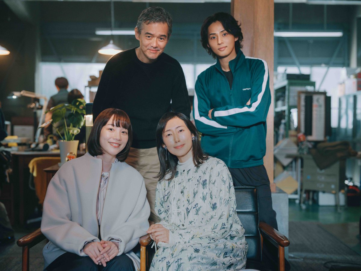 eiga_pia's tweet photo. 藤ヶ谷太輔の満面笑顔ショットも！
『幸せカナコの殺し屋生活２』
第4話オフショット解禁📸
https://t.co/6RB2Twu85G

キャスト陣の和やかな撮影現場の様子が伝わるショットに✨
#幸せカナコの殺し屋生活 #カナコロ https://t.co/VAsDjpxotY