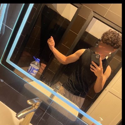 Goofy1011625's tweet photo. #NewProfilePic https://t.co/mbFNxyRHSC