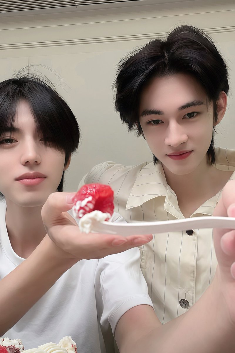 lamiriee's tweet photo. น่ารักชะมัด

#Ollie
#Shuyuan https://t.co/AIwbJ4T0EY