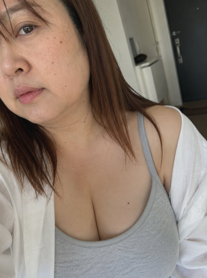 Lory51373203's tweet photo. 10個上までokです♡

ちなみに私は42歳です。 https://t.co/TGr9tBt6oy