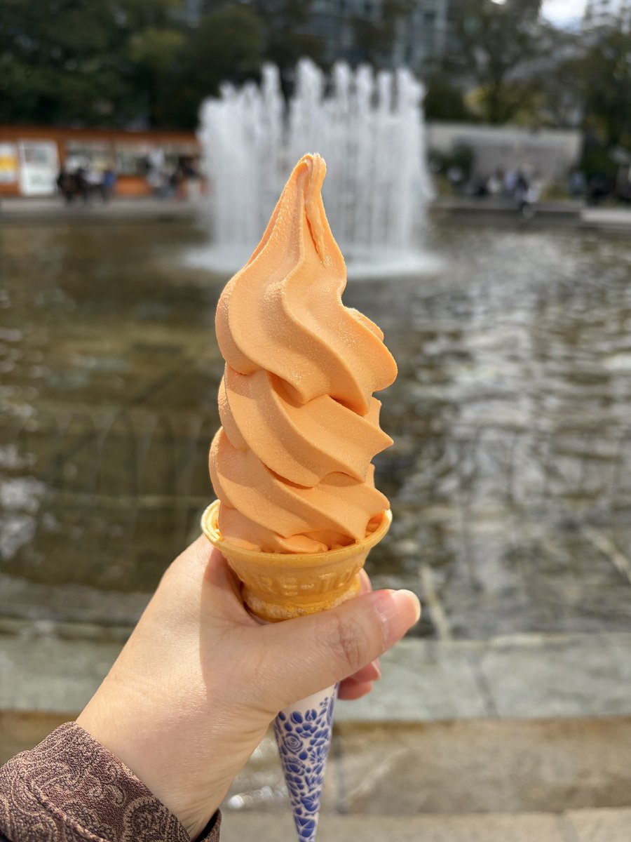 lovinuts's tweet photo. 一昨日の札幌の楽しい時間をこうやって思い出しながらイヤホンで爆音トモフのランチ。
ニガテな街、渋谷オフィスより… https://t.co/na94E11Qvu
