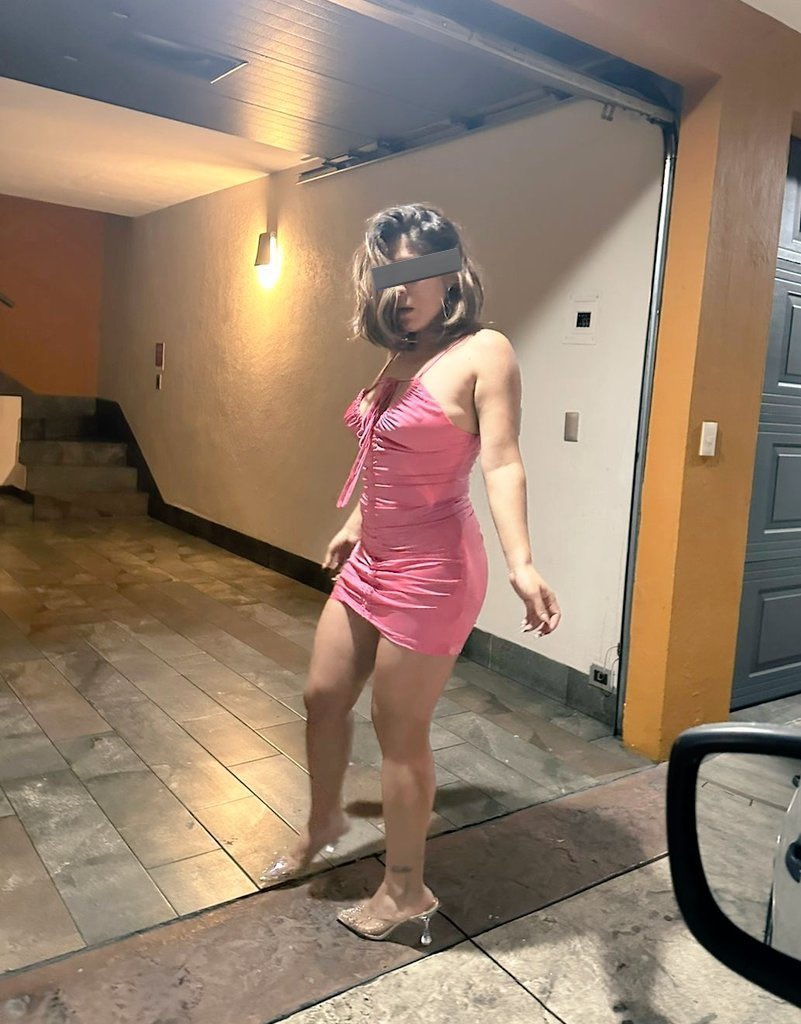 HW_Barbara's tweet photo. Alguien disponible para hablar? Parejas o Singles no importa 😈😈 https://t.co/ANKvmc3RYl