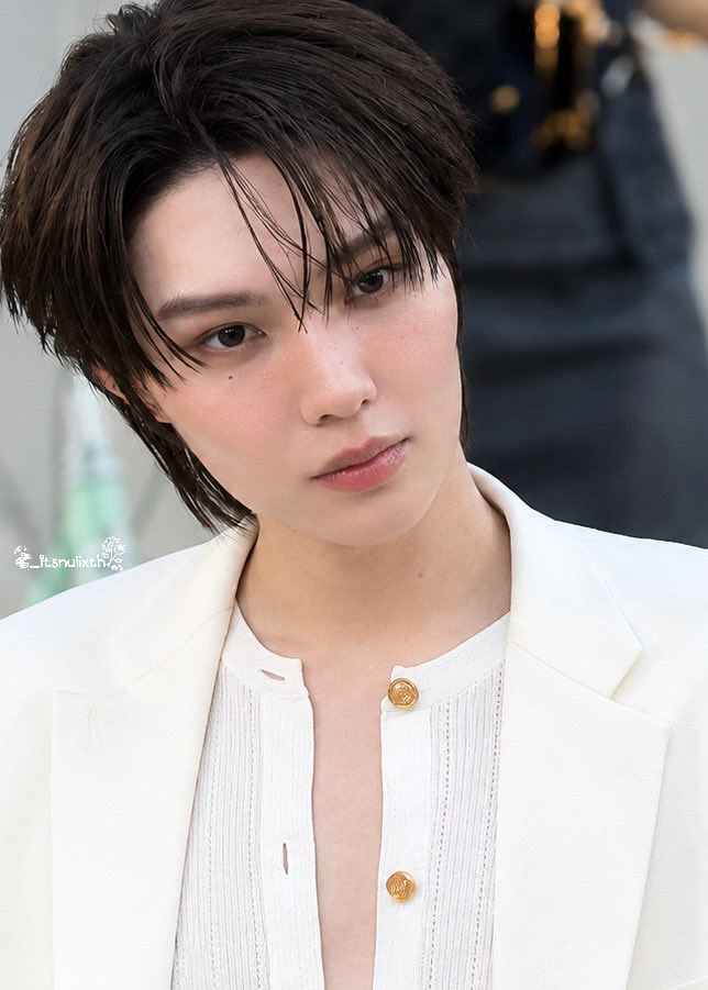 _itsnuiixth's tweet photo. ลุควันงานได้เห็นด้วยตาแล้วคือดีจริง เก่งน้ำปิงกันที่สุดเลย ตอนทั้งคู่เดินมาเห็นไกลๆ แบบเด่นมาก 

KENG NAMPING IN PARIS FW27
#SchiaparellixKENGNAMPING
#nampingster  #KengHarit
#KengNamping
#Schiaparelli https://t.co/YsGERO0JAD