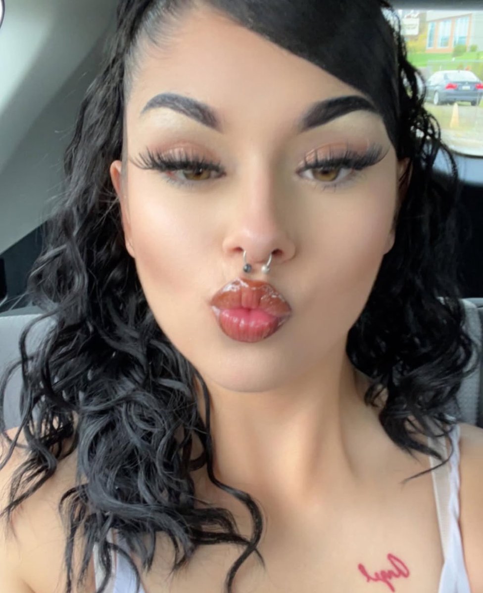 AlexaBratty_'s tweet photo. Youβll thank me for every bruise and every drain. π₯₯π₯₯πππͺΌ
#Sissy #findom #sph #sessions #forcedintox #drains #paypiggy #bratty #cuck #bully #bwno #cuckold #uksub #simp #feetworship https://t.co/aDXDrVB96a
