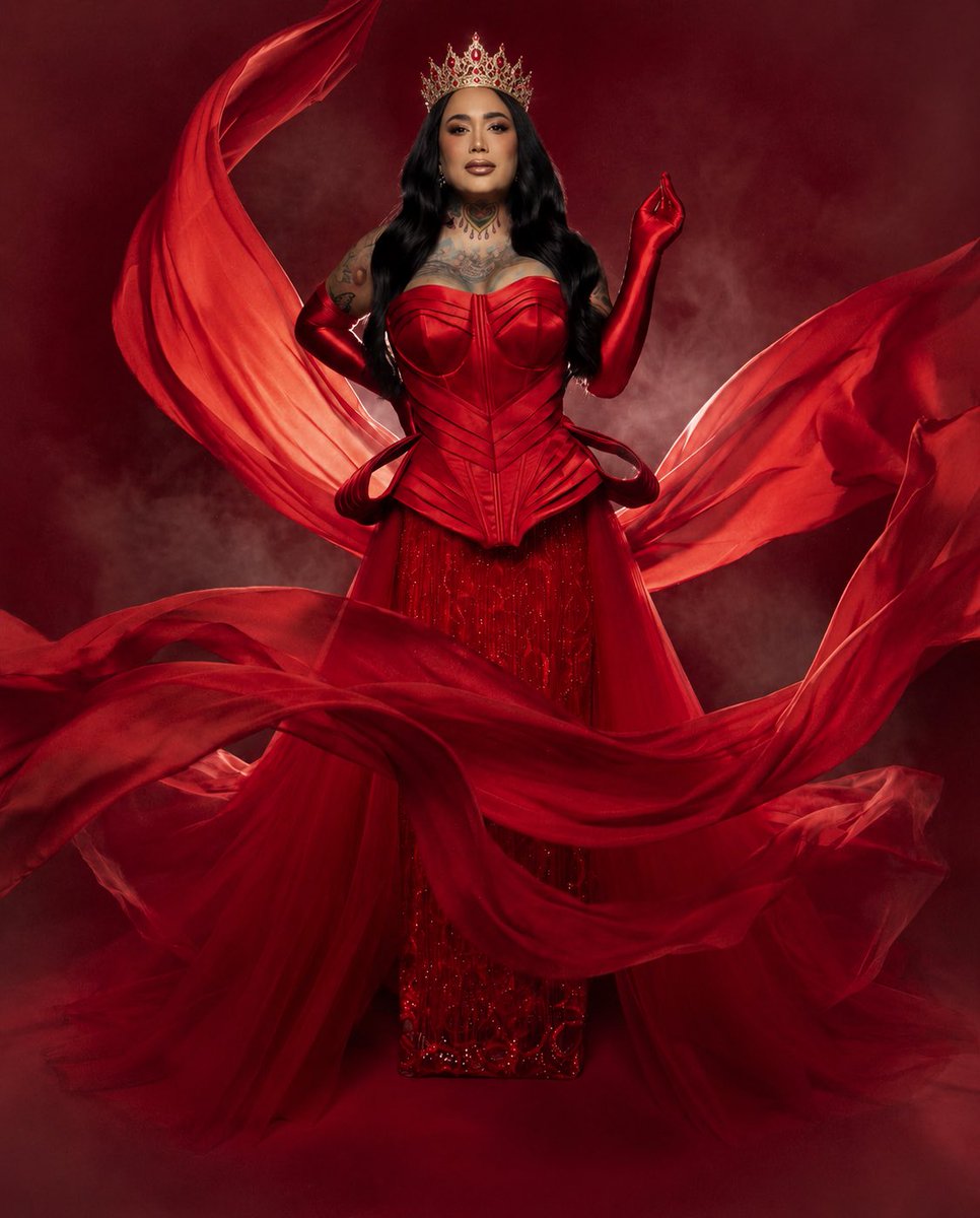mannymadera3's tweet photo. Todos esperando que gane Nuestra Reina autóctona Team Karina Torres
#LaCasaDeLosFamososMéxico #Karina #KarinaTorres #Reina #Ganadora #Apocalipto https://t.co/4h88Vnsw3r