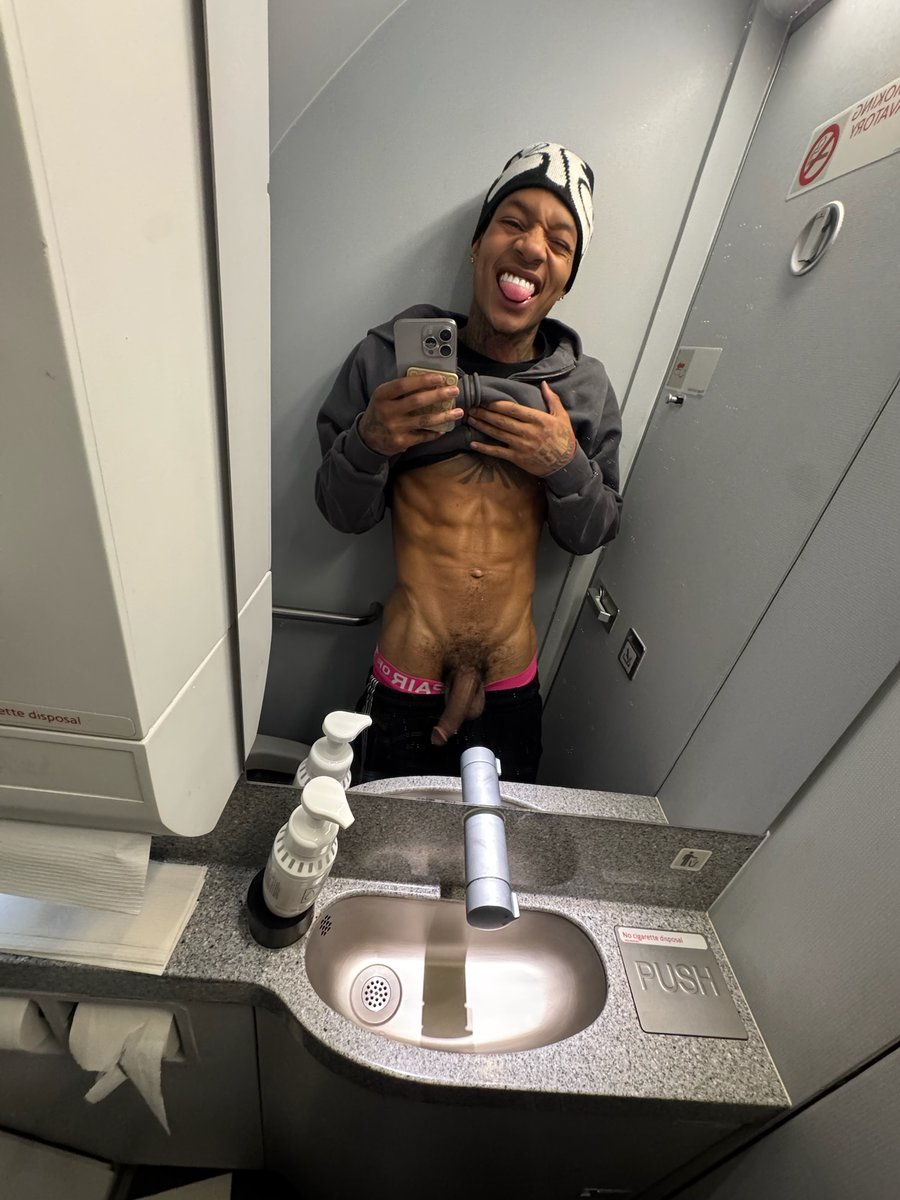 yehthatsaj's tweet photo. who tryna join the mile high club ✈️😈 

https://t.co/orTtgDVFJd https://t.co/2B6hyoT3Ae